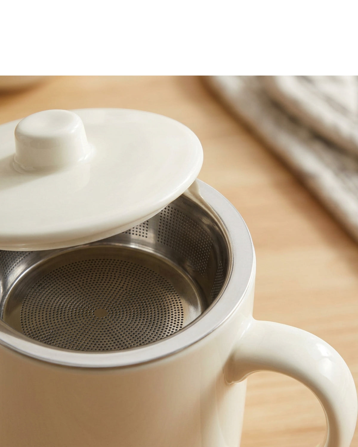 Fmnzk Ceramic Tea Mug Ivory Infuser Lid 14 oz